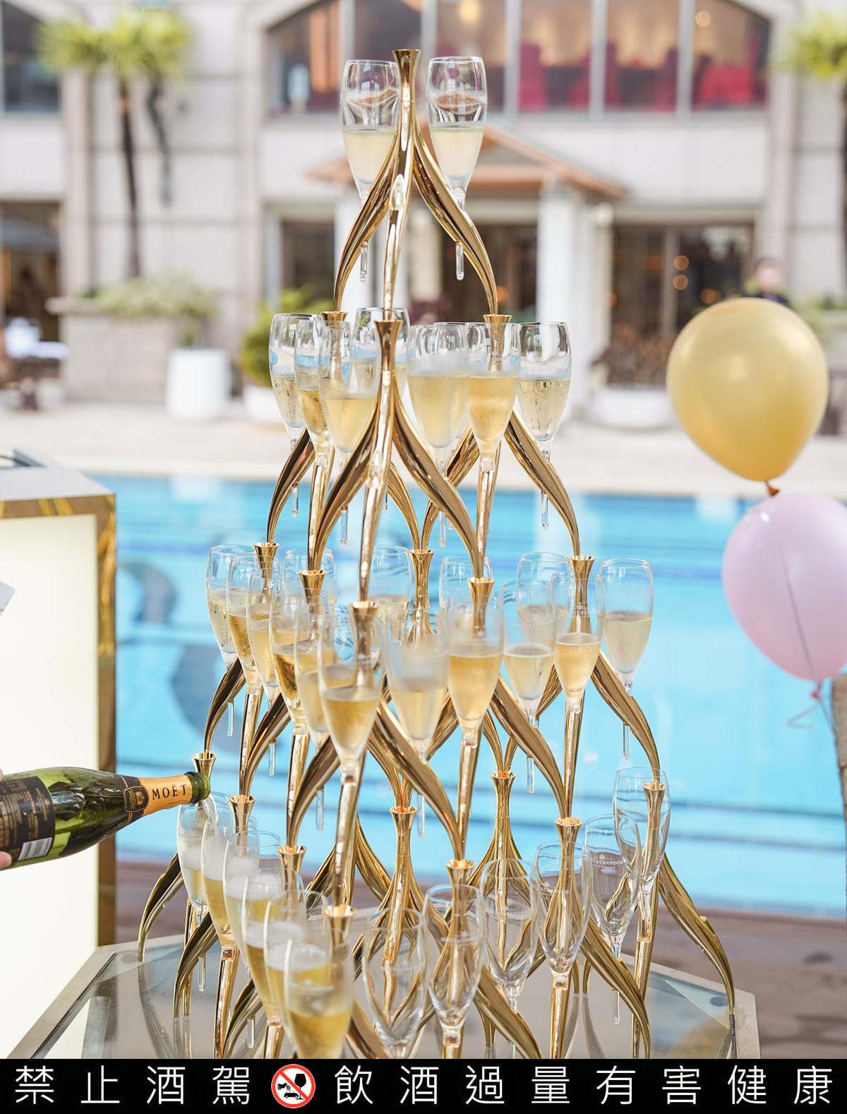 2023高雄戶外婚禮 漢來大飯店婚宴 漢來閣高雄戶外證婚夢幻場地 泳池畔見證美好幸福 高雄婚宴推薦漢來宴會廳 22.jpg 2023高雄戶外婚禮 漢來大飯店婚宴 漢來閣高雄戶外證婚夢幻場地 泳池畔見證美好幸福 高雄婚宴推薦漢來宴會廳 22.jpg