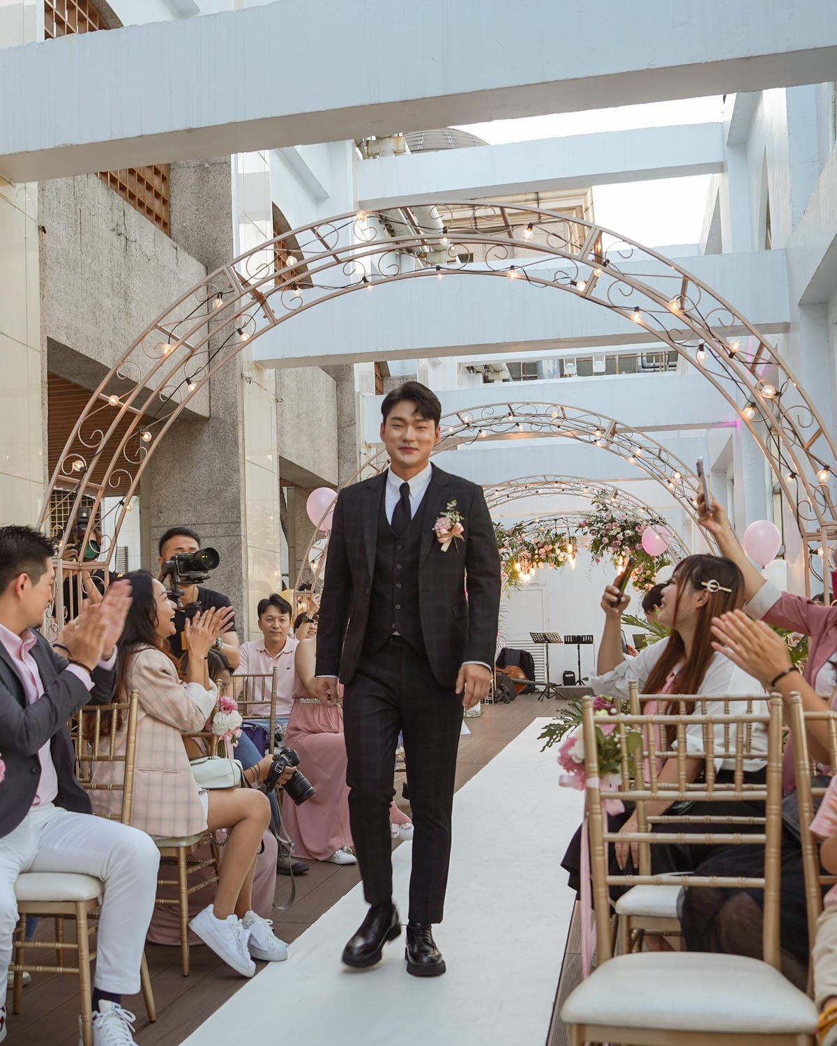 2023高雄戶外婚禮 漢來大飯店婚宴 漢來閣高雄戶外證婚夢幻場地 泳池畔見證美好幸福 高雄婚宴推薦漢來宴會廳 12.jpg 2023高雄戶外婚禮 漢來大飯店婚宴 漢來閣高雄戶外證婚夢幻場地 泳池畔見證美好幸福 高雄婚宴推薦漢來宴會廳 12.jpg