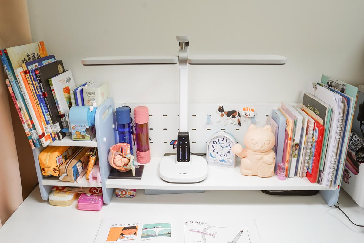 兒童檯燈推薦 飛利浦A3軒翼智能護眼檯燈 親子共讀A+爸媽首選3.jpg 兒童檯燈推薦 飛利浦A3軒翼智能護眼檯燈 親子共讀A+爸媽首選3.jpg