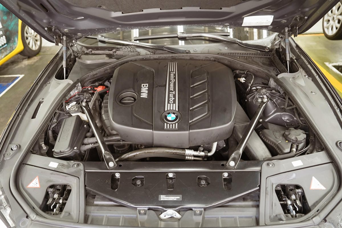 歐固德台南汽車保養廠推薦 麗車坊台南永華門市 BMW 520d 5萬公里保養 全車健檢換機油補胎38.jpg 歐固德台南汽車保養廠推薦 麗車坊台南永華門市 BMW 520d 5萬公里保養 全車健檢換機油補胎38.jpg