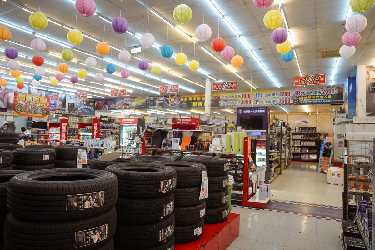 歐固德台南汽車保養廠推薦 麗車坊台南永華門市 BMW 520d 5萬公里保養 全車健檢換機油補胎12.jpg 歐固德台南汽車保養廠推薦 麗車坊台南永華門市 BMW 520d 5萬公里保養 全車健檢換機油補胎12.jpg