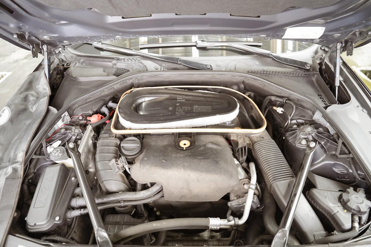 歐固德台南汽車保養廠推薦 麗車坊台南永華門市 BMW 520d 5萬公里保養 全車健檢換機油補胎22.jpg 歐固德台南汽車保養廠推薦 麗車坊台南永華門市 BMW 520d 5萬公里保養 全車健檢換機油補胎22.jpg