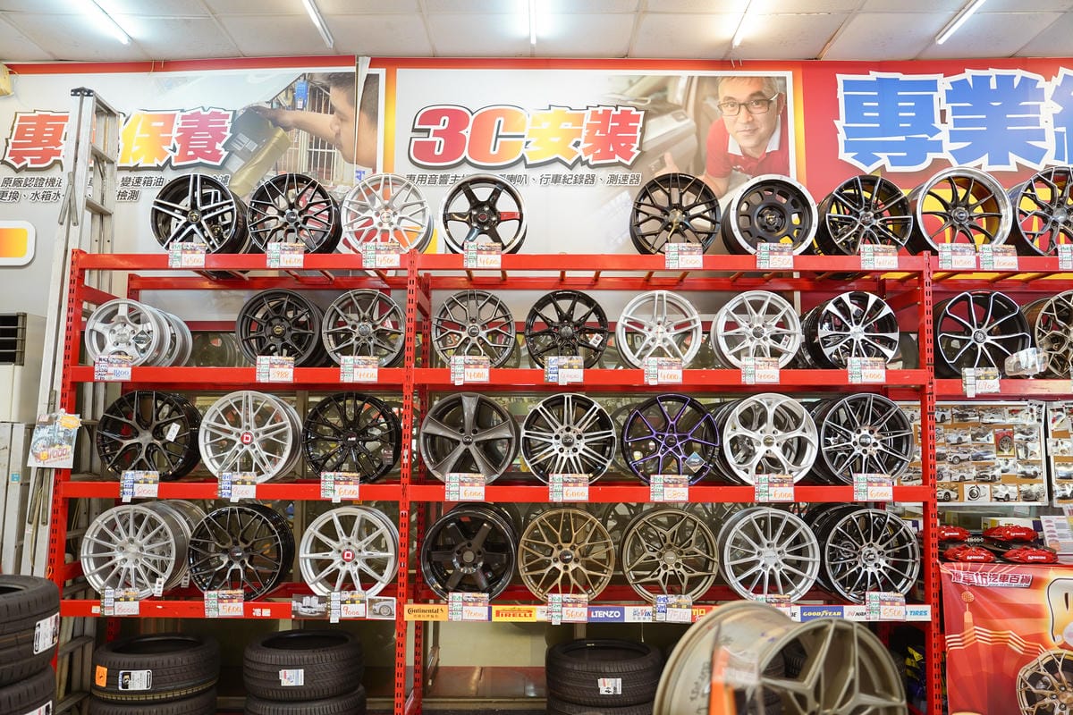 歐固德台南汽車保養廠推薦 麗車坊台南永華門市 BMW 520d 5萬公里保養 全車健檢換機油補胎14.jpg 歐固德台南汽車保養廠推薦 麗車坊台南永華門市 BMW 520d 5萬公里保養 全車健檢換機油補胎14.jpg