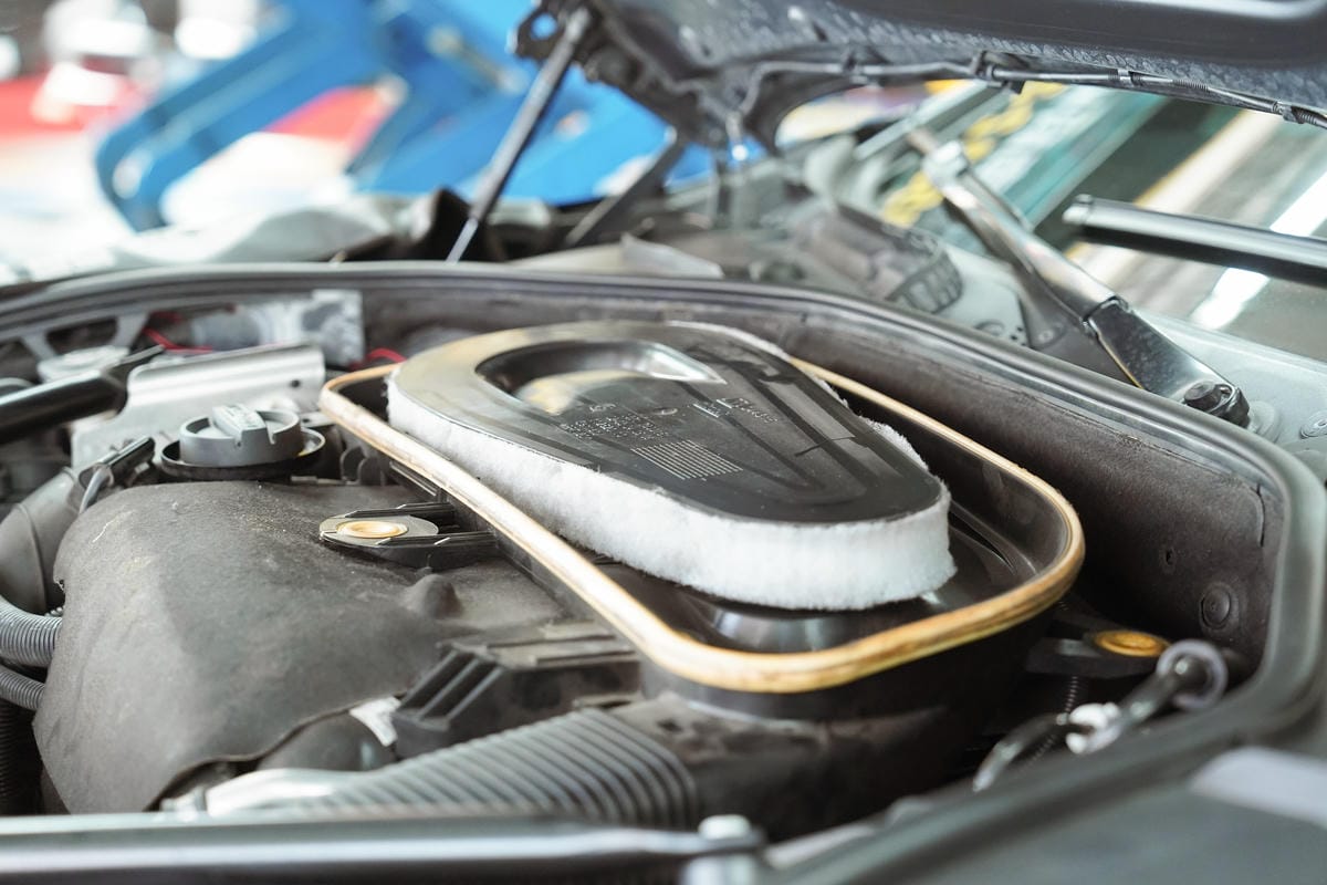 歐固德台南汽車保養廠推薦 麗車坊台南永華門市 BMW 520d 5萬公里保養 全車健檢換機油補胎36.jpg 歐固德台南汽車保養廠推薦 麗車坊台南永華門市 BMW 520d 5萬公里保養 全車健檢換機油補胎36.jpg