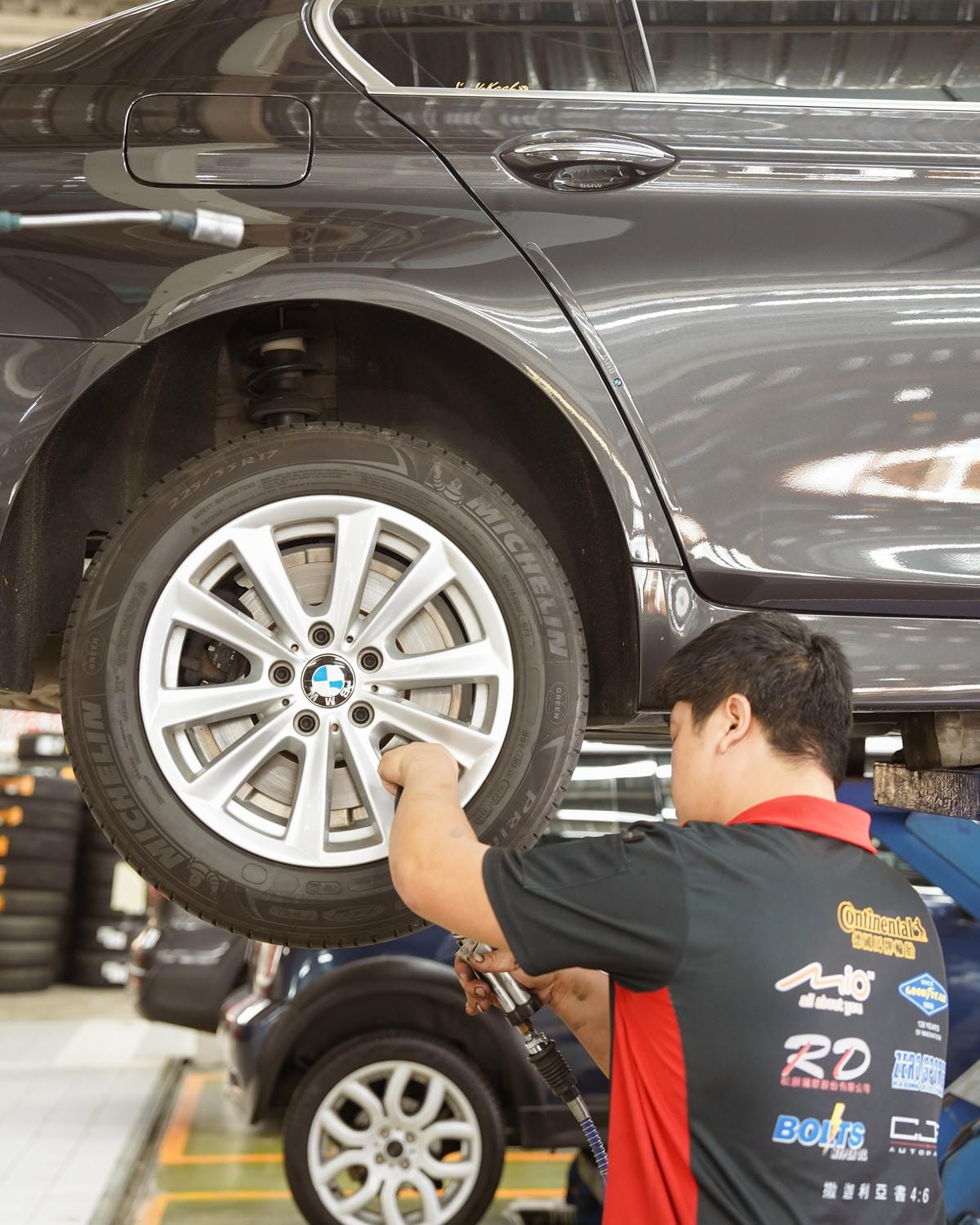 歐固德台南汽車保養廠推薦 麗車坊台南永華門市 BMW 520d 5萬公里保養 全車健檢換機油補胎28.jpg 歐固德台南汽車保養廠推薦 麗車坊台南永華門市 BMW 520d 5萬公里保養 全車健檢換機油補胎28.jpg