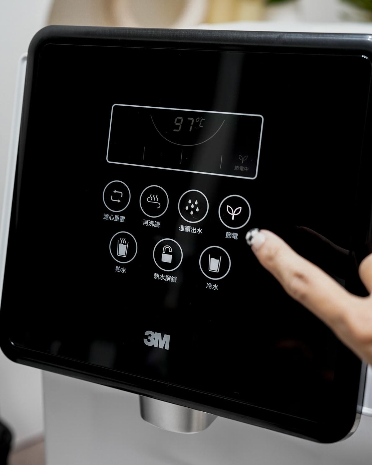 3M 4.5L免安裝三道式濾淨冷熱飲水機 L22 免接水線 冷水熱水飲用好方便26.jpg 3M 4.5L免安裝三道式濾淨冷熱飲水機 L22 免接水線 冷水熱水飲用好方便26.jpg