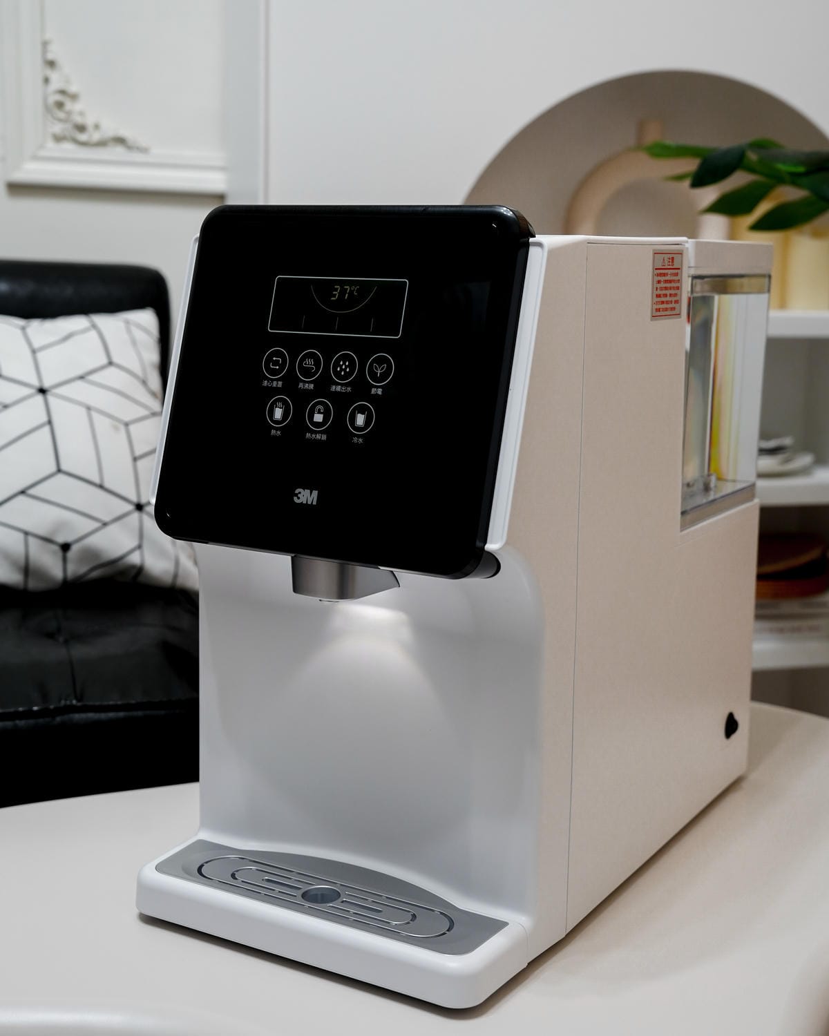 3M 4.5L免安裝三道式濾淨冷熱飲水機 L22 免接水線 冷水熱水飲用好方便9.jpg 3M 4.5L免安裝三道式濾淨冷熱飲水機 L22 免接水線 冷水熱水飲用好方便9.jpg