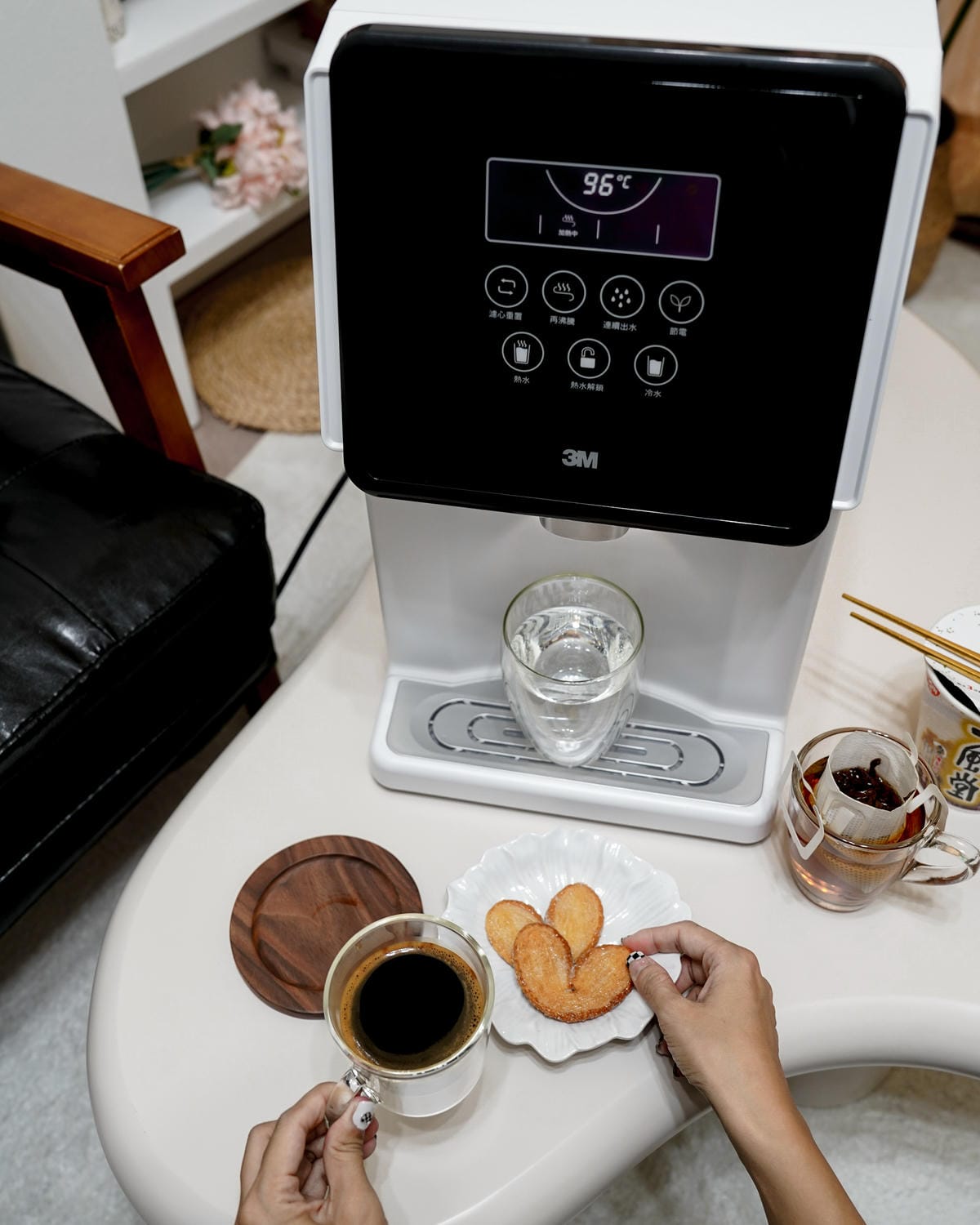 3M 4.5L免安裝三道式濾淨冷熱飲水機 L22 免接水線 冷水熱水飲用好方便23.jpg 3M 4.5L免安裝三道式濾淨冷熱飲水機 L22 免接水線 冷水熱水飲用好方便23.jpg
