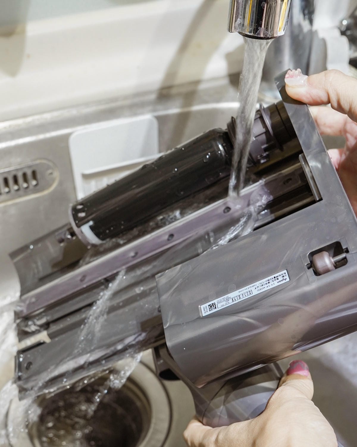 Dyson V12s Detect Slim SubmarineTM 居家清潔推薦 乾濕全能洗地吸塵器深層清潔硬地板 快速便利好幫手22 B.jpg Dyson V12s Detect Slim SubmarineTM 居家清潔推薦 乾濕全能洗地吸塵器深層清潔硬地板 快速便利好幫手22 B.jpg