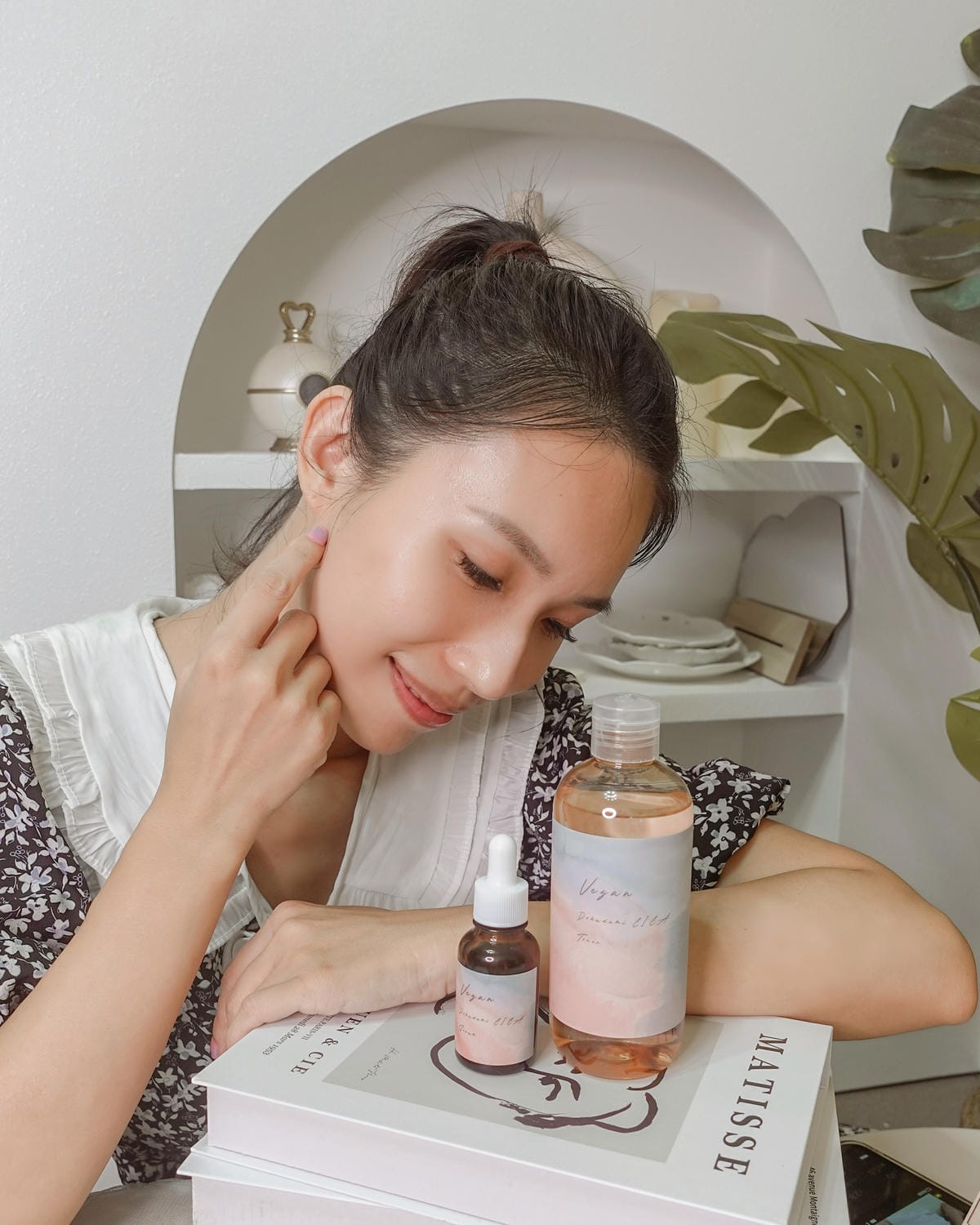 YUGA VEGAN 素食保養品推薦 保濕化妝水 精華液 簡單保養最討喜23.JPG YUGA VEGAN 素食保養品推薦 保濕化妝水 精華液 簡單保養最討喜23.JPG