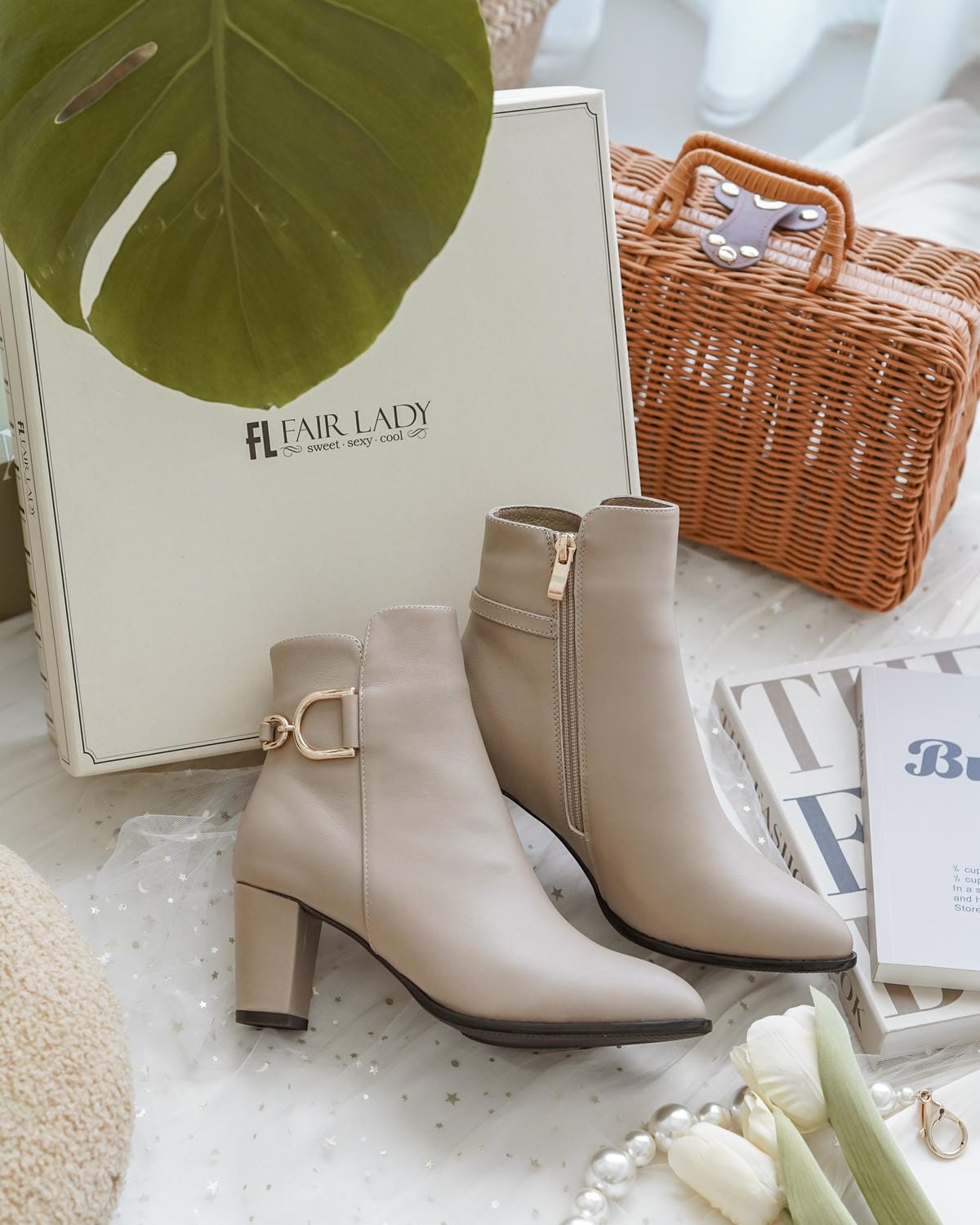 2023秋冬鞋款流行趨勢 FAIR LADY 尖頭平底鞋 短靴 樂福鞋穿搭推薦分享19.jpg