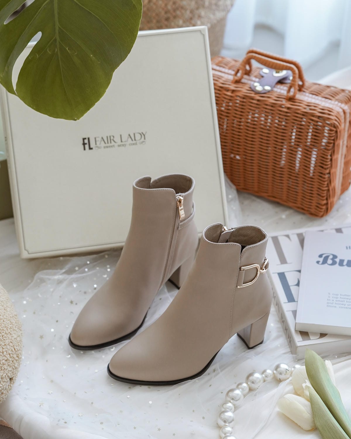 2023秋冬鞋款流行趨勢 FAIR LADY 尖頭平底鞋 短靴 樂福鞋穿搭推薦分享20.jpg