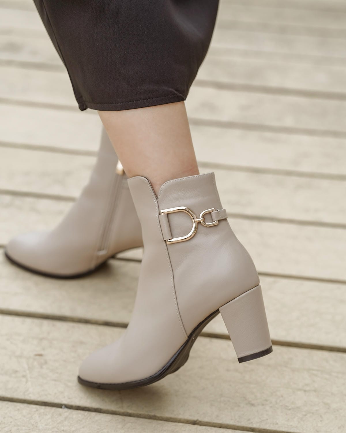 2023秋冬鞋款流行趨勢 FAIR LADY 尖頭平底鞋 短靴 樂福鞋穿搭推薦分享31.jpg