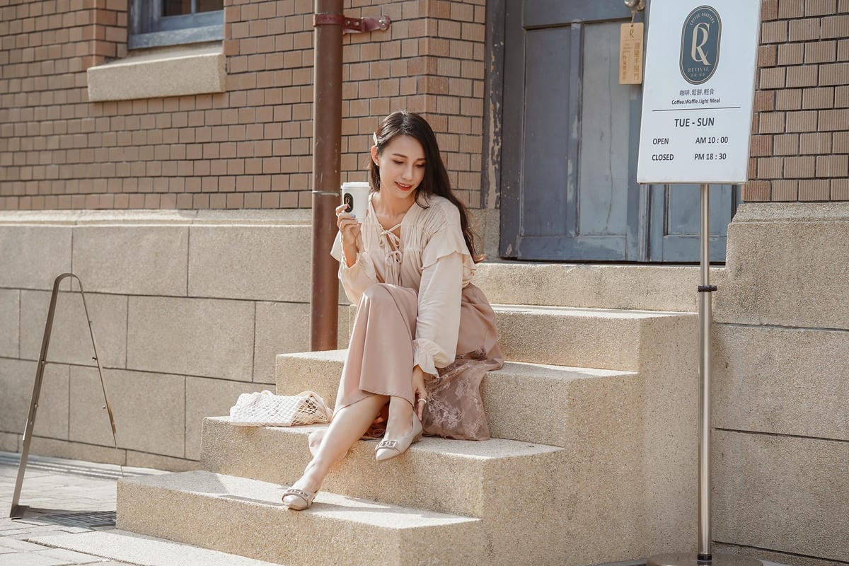 2023秋冬鞋款流行趨勢 FAIR LADY 尖頭平底鞋 短靴 樂福鞋穿搭推薦分享5.JPG