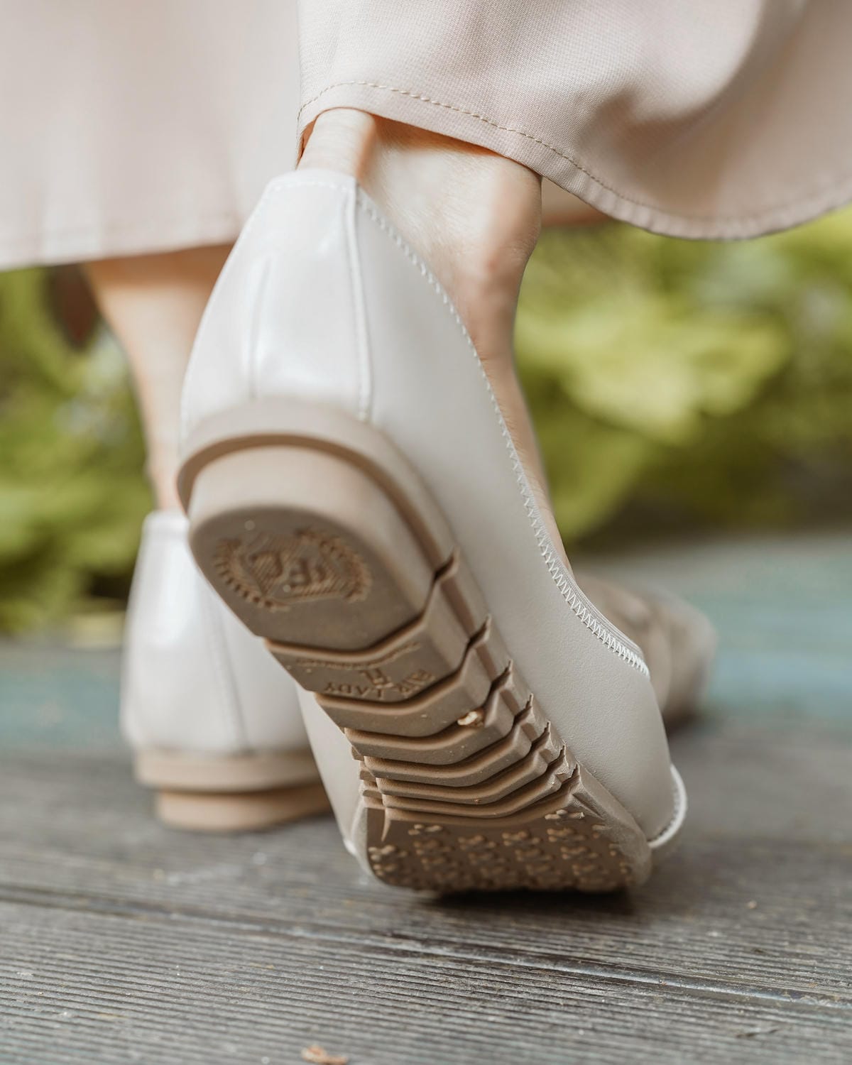 2023秋冬鞋款流行趨勢 FAIR LADY 尖頭平底鞋 短靴 樂福鞋穿搭推薦分享15A.jpg