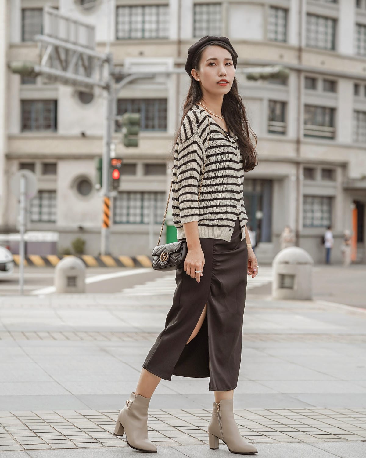 2023秋冬鞋款流行趨勢 FAIR LADY 尖頭平底鞋 短靴 樂福鞋穿搭推薦分享26.JPG