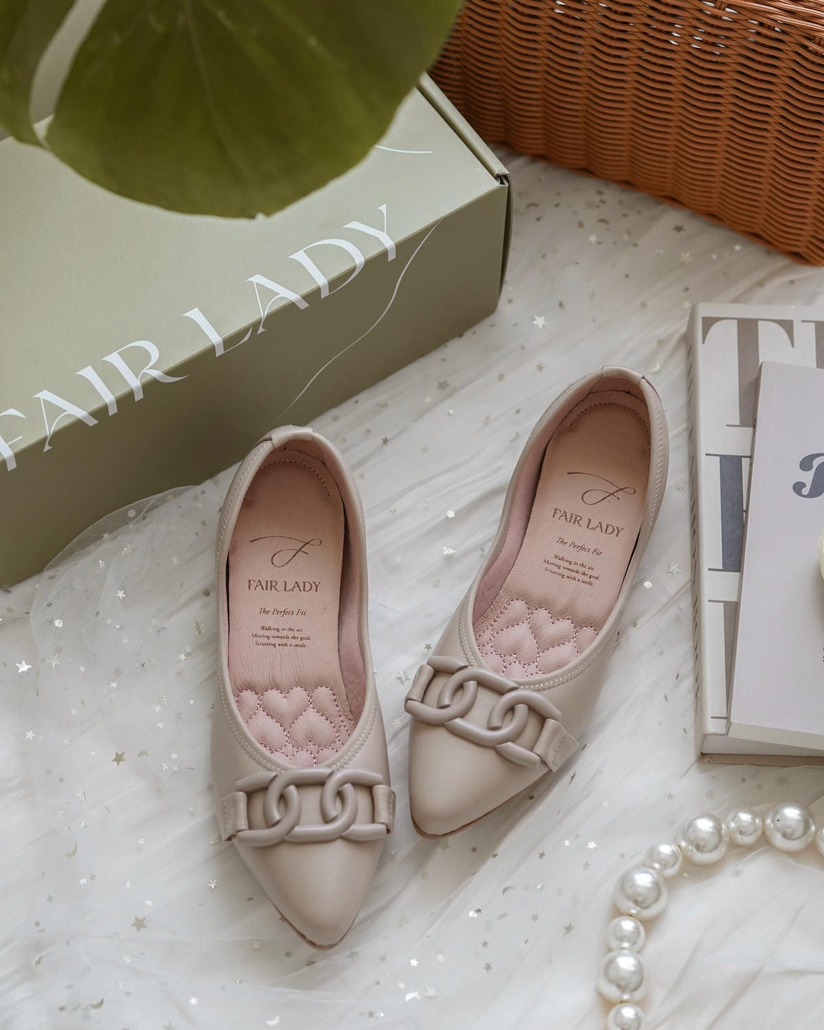 2023秋冬鞋款流行趨勢 FAIR LADY 尖頭平底鞋 短靴 樂福鞋穿搭推薦分享6.jpg