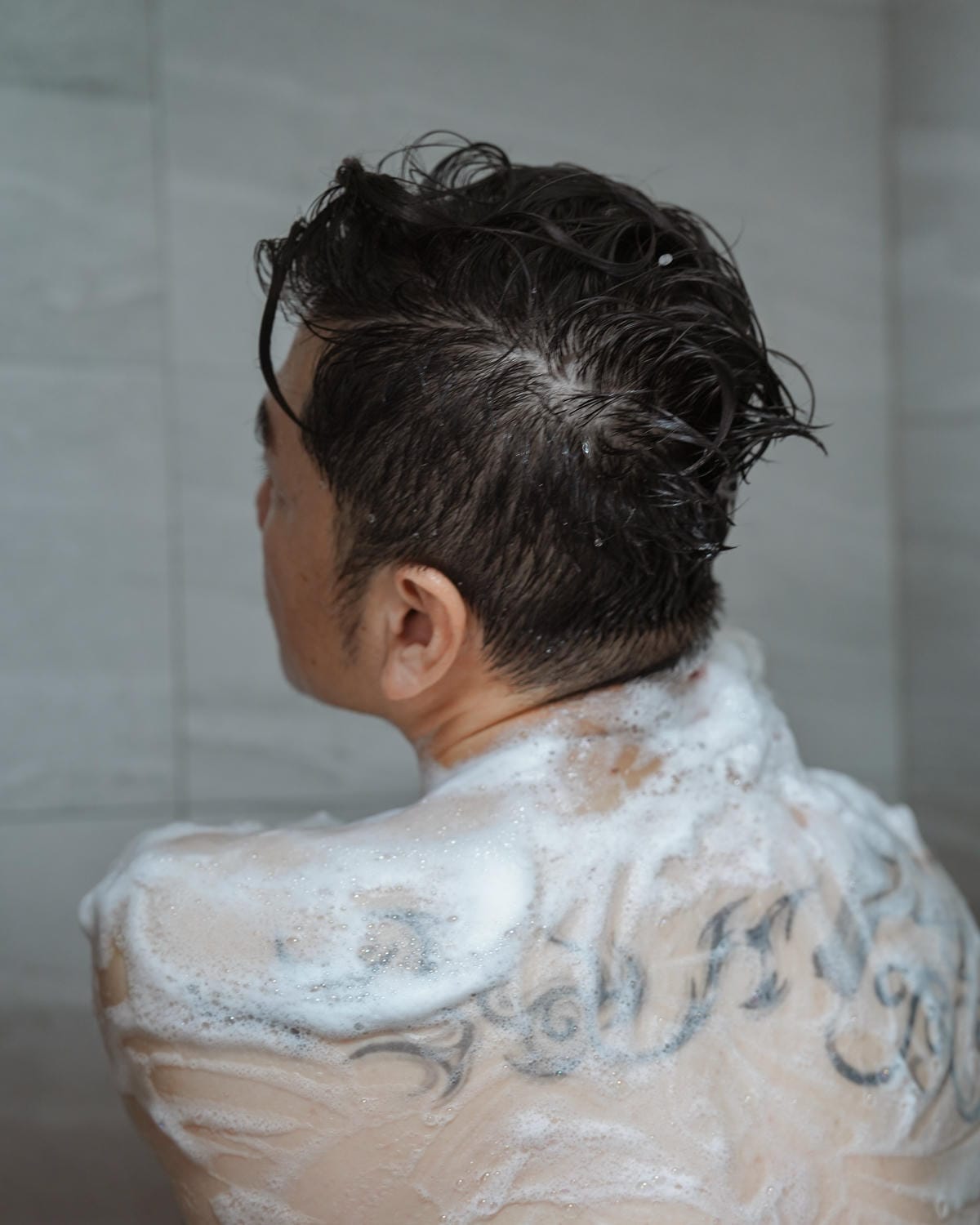 熟男保養推薦LUCIDO倫士度 頭皮去味洗髮精 零涼感去味沐浴露 好評價分享 熟男油垢味byebye19.jpg 熟男保養推薦LUCIDO倫士度 頭皮去味洗髮精 零涼感去味沐浴露 好評價分享 熟男油垢味byebye19.jpg