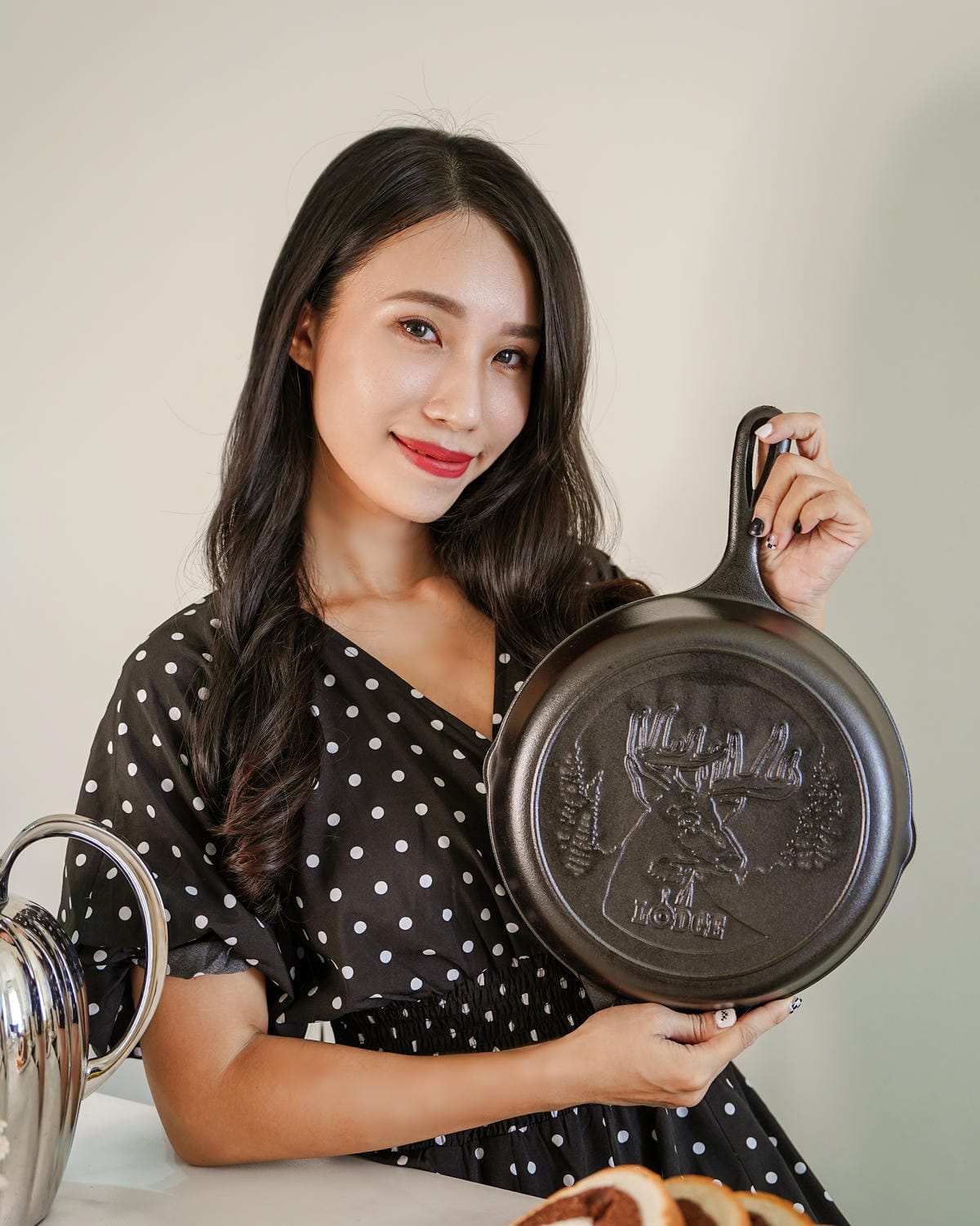 鑄鐵鍋料理食譜LODGE 鑄鐵鍋一鍋在手0技巧成為料理廚神居家露營必備料理神器1.JPG 鑄鐵鍋料理食譜LODGE 鑄鐵鍋一鍋在手0技巧成為料理廚神居家露營必備料理神器1.JPG