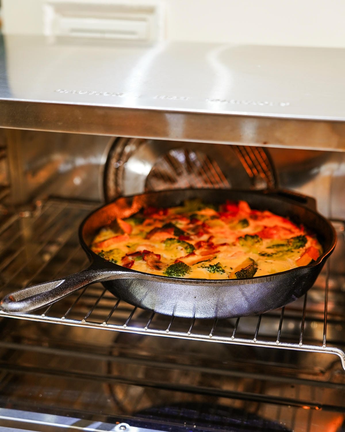 鑄鐵鍋料理食譜LODGE 鑄鐵鍋一鍋在手0技巧成為料理廚神居家露營必備料理神器23.jpg 鑄鐵鍋料理食譜LODGE 鑄鐵鍋一鍋在手0技巧成為料理廚神居家露營必備料理神器23.jpg