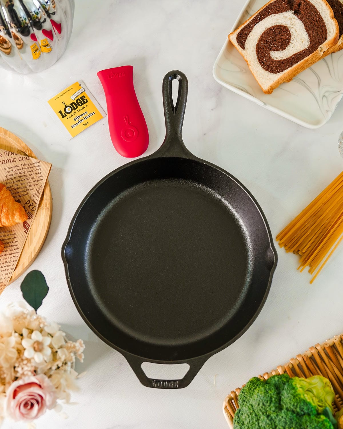 鑄鐵鍋料理食譜LODGE 鑄鐵鍋一鍋在手0技巧成為料理廚神居家露營必備料理神器6.jpg 鑄鐵鍋料理食譜LODGE 鑄鐵鍋一鍋在手0技巧成為料理廚神居家露營必備料理神器6.jpg