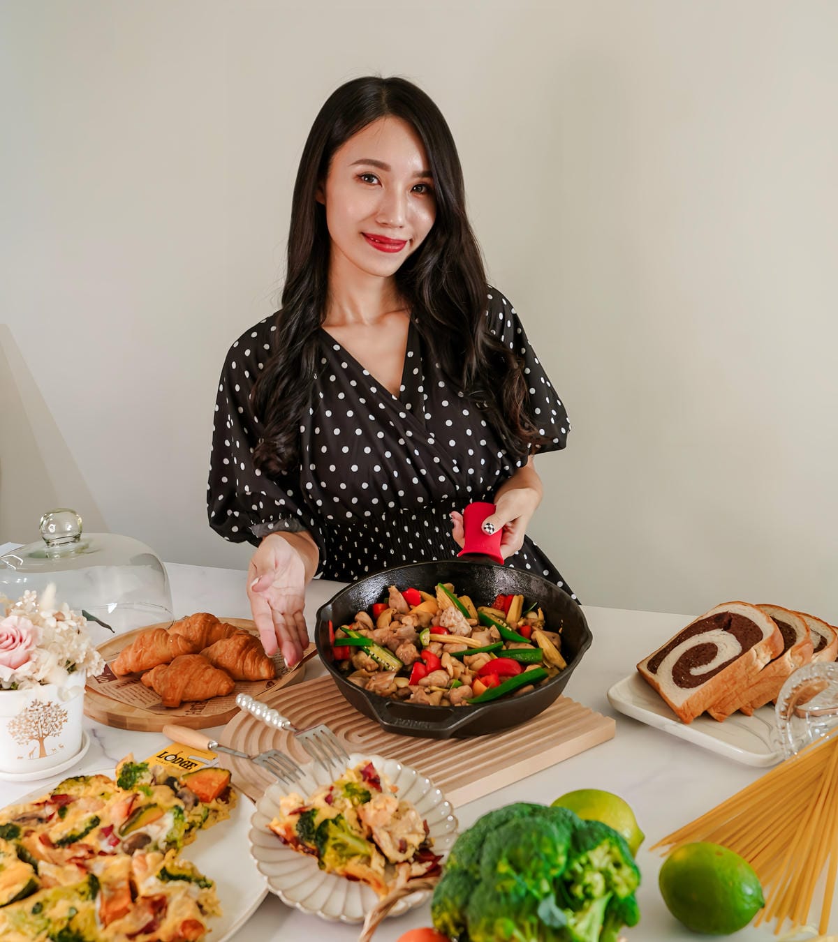 鑄鐵鍋料理食譜LODGE 鑄鐵鍋一鍋在手0技巧成為料理廚神居家露營必備料理神器12N.JPG 鑄鐵鍋料理食譜LODGE 鑄鐵鍋一鍋在手0技巧成為料理廚神居家露營必備料理神器12N.JPG