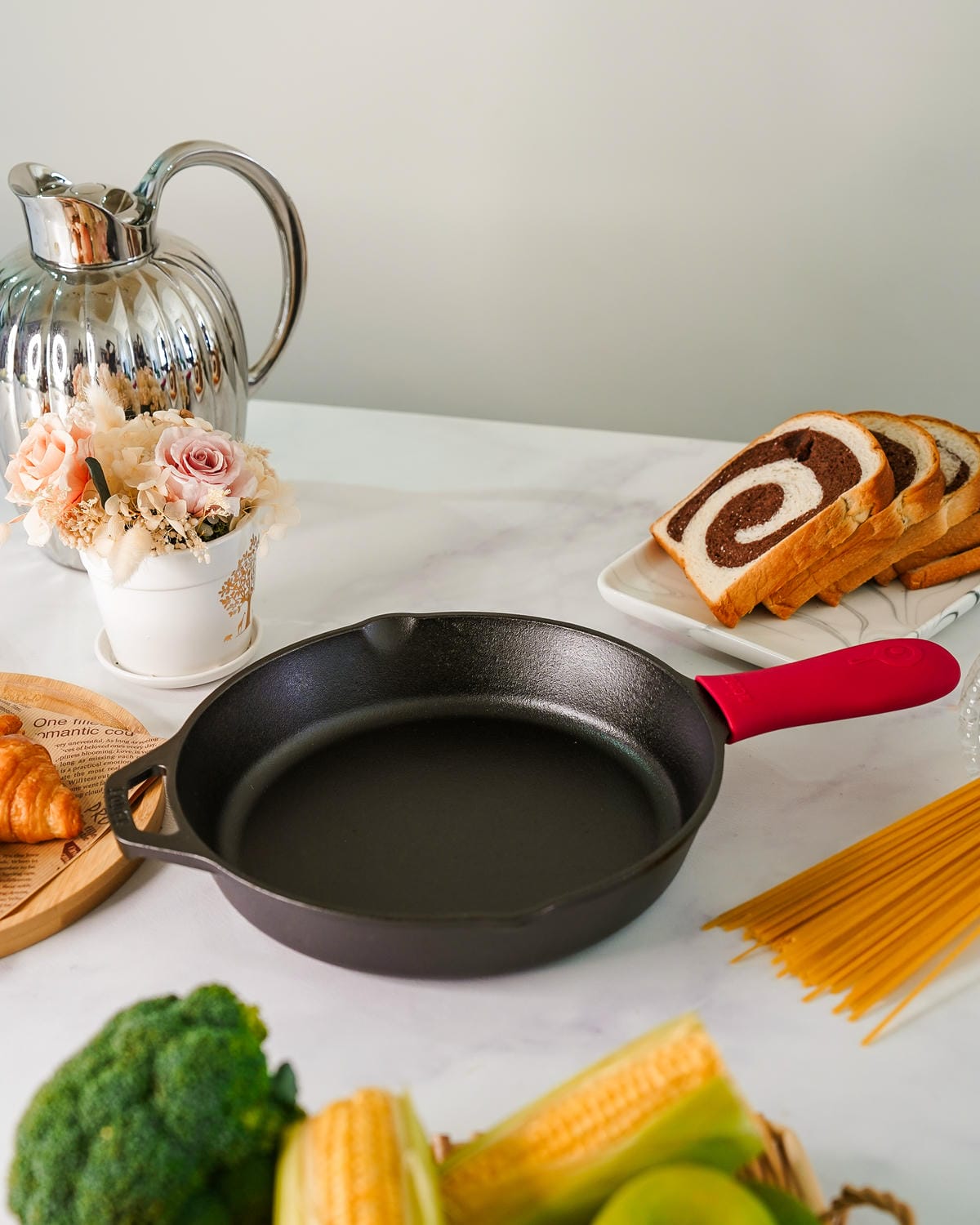 鑄鐵鍋料理食譜LODGE 鑄鐵鍋一鍋在手0技巧成為料理廚神居家露營必備料理神器11.jpg 鑄鐵鍋料理食譜LODGE 鑄鐵鍋一鍋在手0技巧成為料理廚神居家露營必備料理神器11.jpg