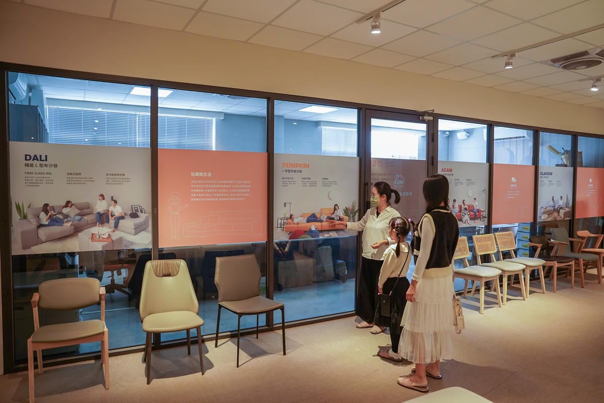 台南家具推薦 米拉居家 平價進口沙發 首推達利沙發 床墊 床架 打造質感居家空間21.jpg 台南家具推薦 米拉居家 平價進口沙發 首推達利沙發 床墊 床架 打造質感居家空間21.jpg