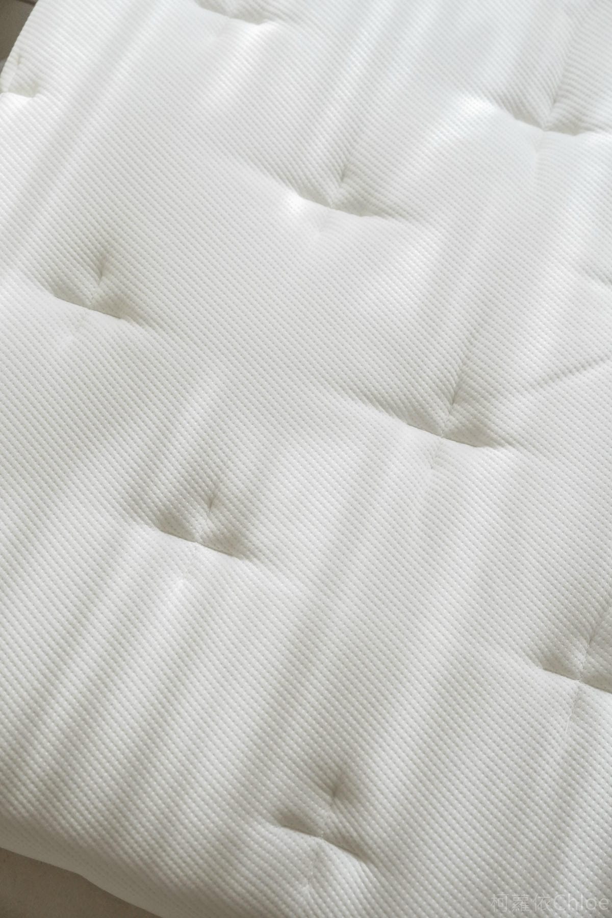 床墊床包推薦 棉床本舖Annahome AlizzZ愛麗絲三折床墊 天絲60支床包 打造夏日好好睡計畫6.jpg 床墊床包推薦 棉床本舖Annahome AlizzZ愛麗絲三折床墊 天絲60支床包 打造夏日好好睡計畫6.jpg