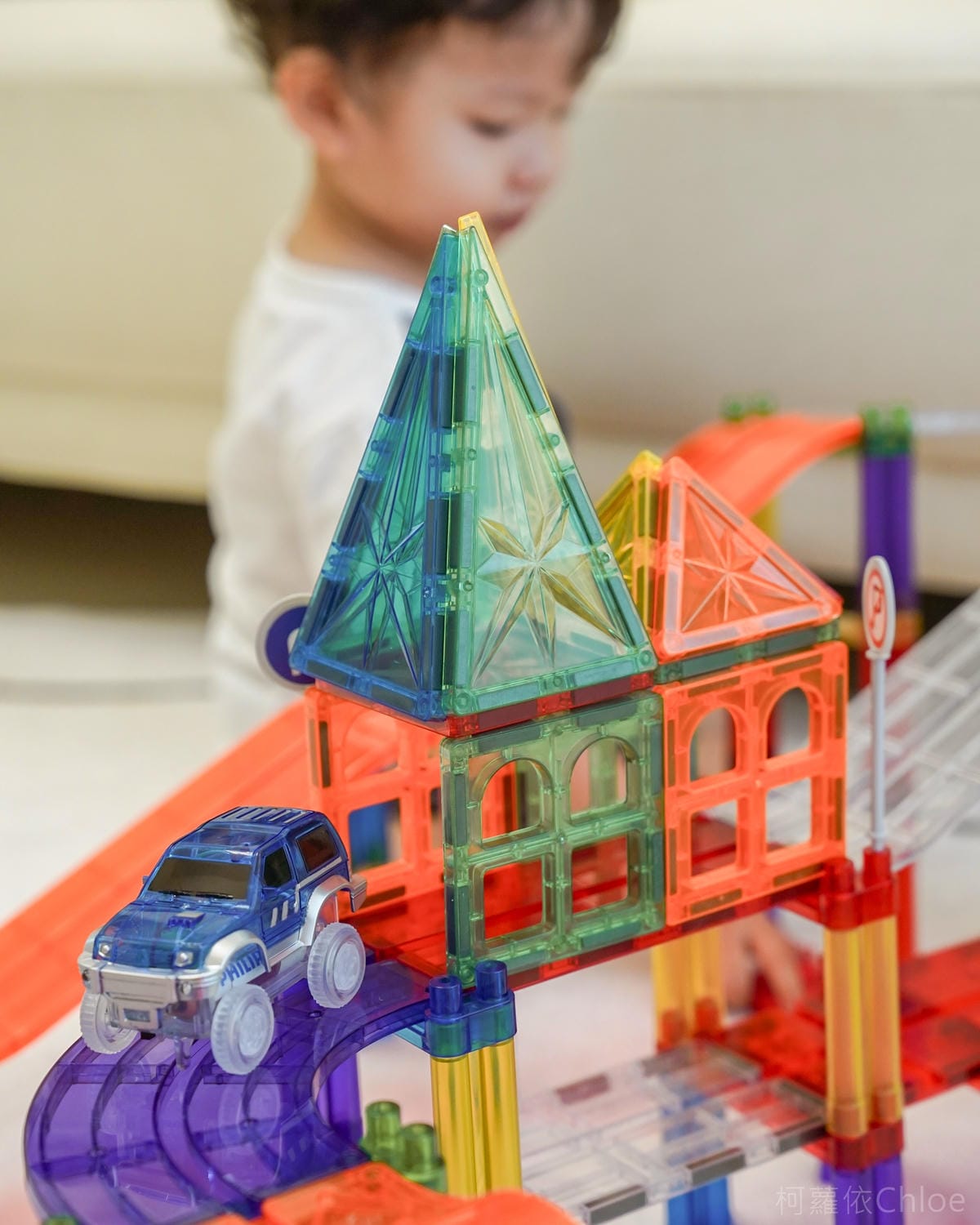 高CP值磁力片推薦 ScienceBaby磁力片電動軌道車 雪鑽造型玩不膩22.jpg 高CP值磁力片推薦 ScienceBaby磁力片電動軌道車 雪鑽造型玩不膩22.jpg