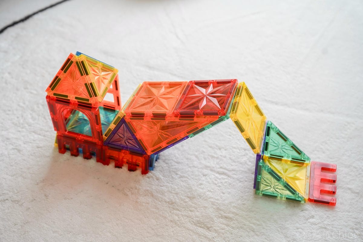 高CP值磁力片推薦 ScienceBaby磁力片電動軌道車 雪鑽造型玩不膩37.jpg 高CP值磁力片推薦 ScienceBaby磁力片電動軌道車 雪鑽造型玩不膩37.jpg