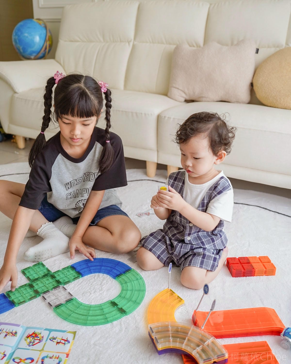 高CP值磁力片推薦 ScienceBaby磁力片電動軌道車 雪鑽造型玩不膩7.JPG 高CP值磁力片推薦 ScienceBaby磁力片電動軌道車 雪鑽造型玩不膩7.JPG