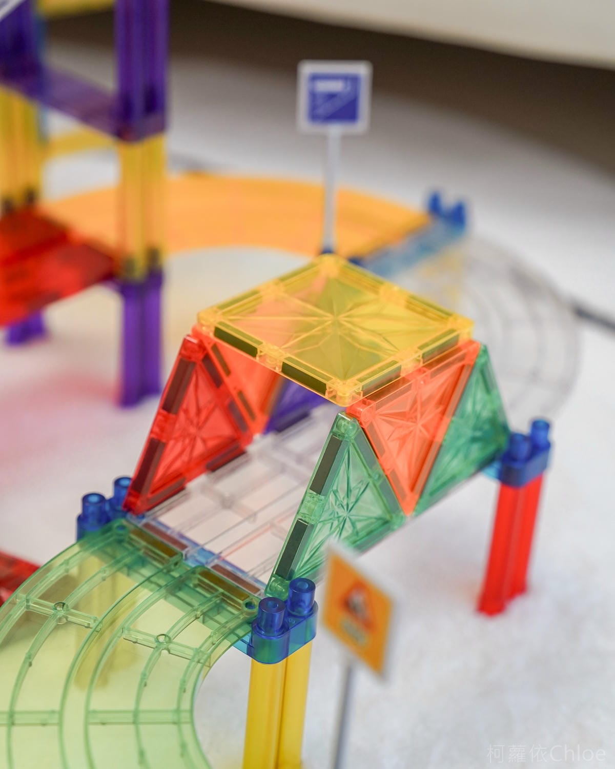 高CP值磁力片推薦 ScienceBaby磁力片電動軌道車 雪鑽造型玩不膩23.jpg 高CP值磁力片推薦 ScienceBaby磁力片電動軌道車 雪鑽造型玩不膩23.jpg