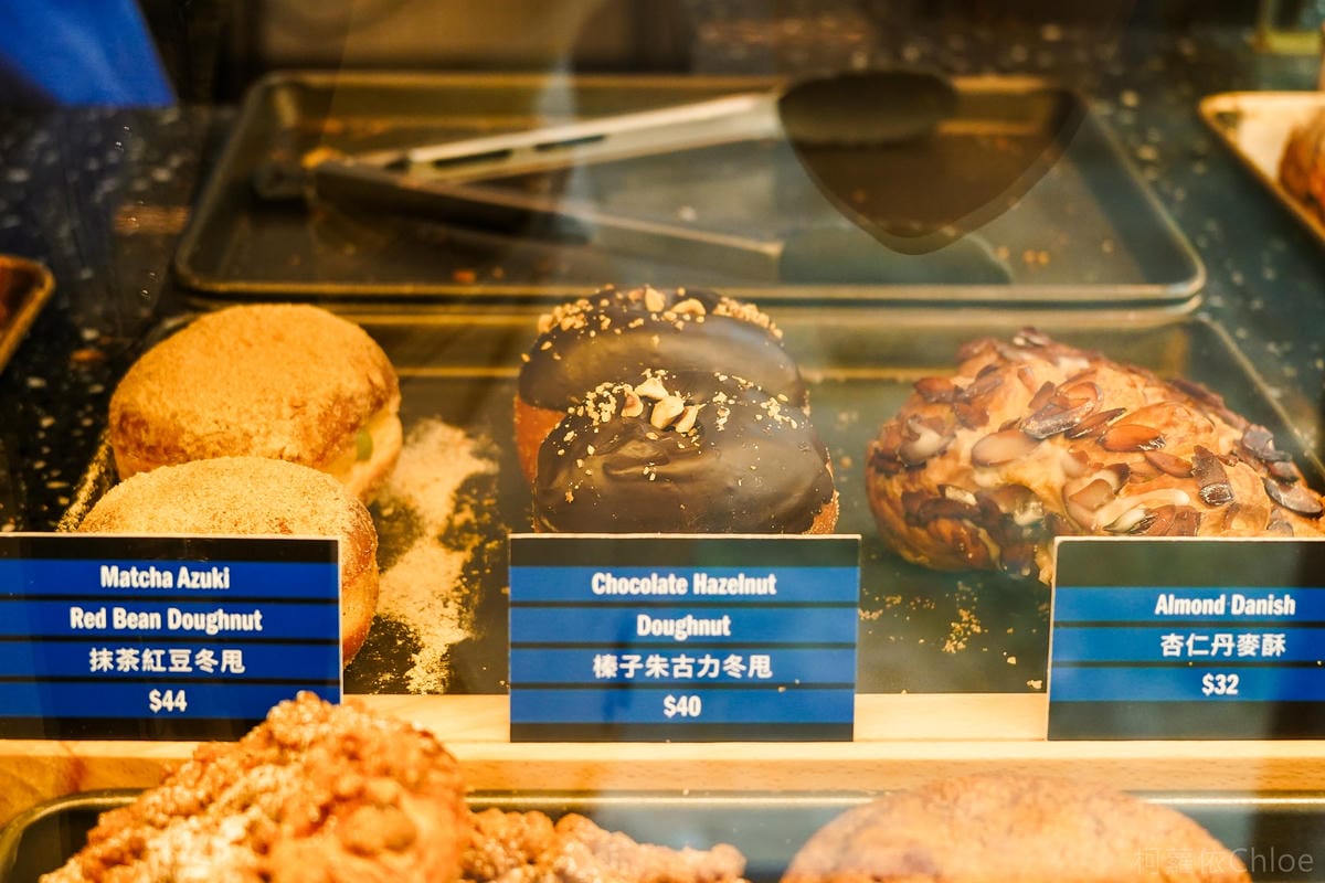 香港超夯伴手禮【Bakehouse】赤柱店 超大打卡牆 免排隊買好買滿蛋塔 朱古力牛角酥9.jpg