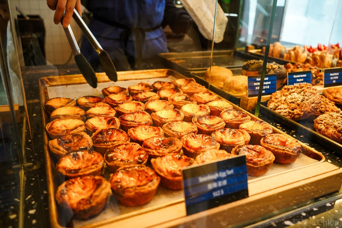 香港超夯伴手禮【Bakehouse】赤柱店 超大打卡牆 免排隊買好買滿蛋塔 朱古力牛角酥5.jpg