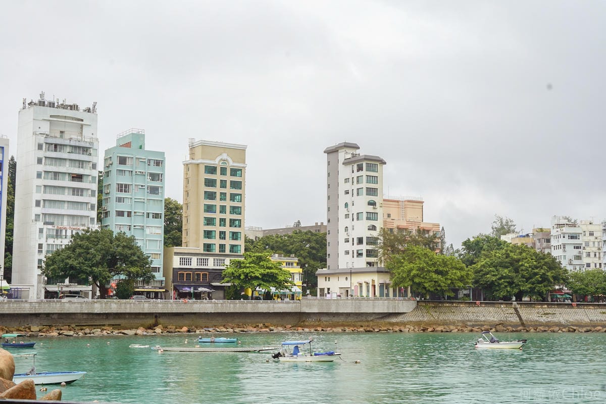 香港親子自由行 【赤柱】半日遊 探訪香港小南法 美利樓 卜公碼頭 黃色小屋 Bakehouse_2.jpg