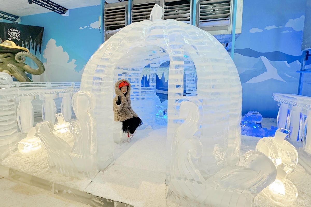 高雄展覽 冰雪祭.白色童話 寒流來襲超消暑 高雄駁二藝術特區15.jpg 高雄展覽 冰雪祭.白色童話 寒流來襲超消暑 高雄駁二藝術特區15.jpg