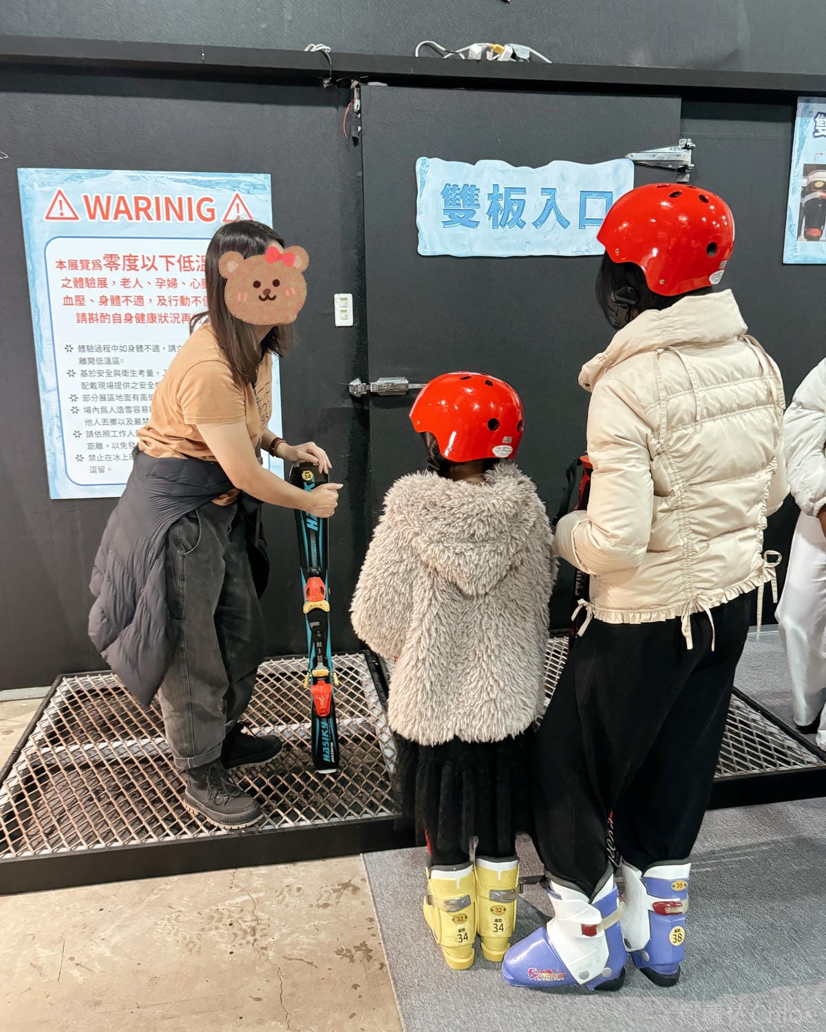高雄展覽 冰雪祭.白色童話 寒流來襲超消暑 高雄駁二藝術特區3.jpg 高雄展覽 冰雪祭.白色童話 寒流來襲超消暑 高雄駁二藝術特區3.jpg