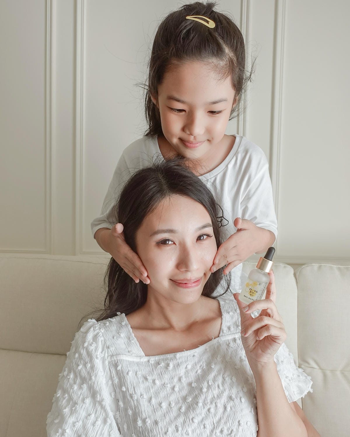 保濕精華推薦OZIO蜂王乳極致滋養精華 日常保養多一步驟 維持肌膚彈性超凍齡13.jpg 保濕精華推薦OZIO蜂王乳極致滋養精華 日常保養多一步驟 維持肌膚彈性超凍齡13.jpg