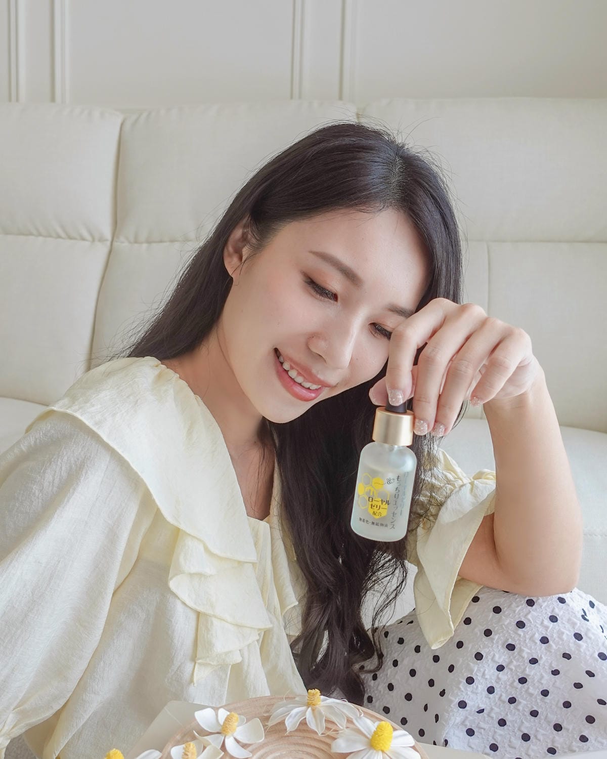 保濕精華推薦OZIO蜂王乳極致滋養精華 日常保養多一步驟 維持肌膚彈性超凍齡1.jpg 保濕精華推薦OZIO蜂王乳極致滋養精華 日常保養多一步驟 維持肌膚彈性超凍齡1.jpg