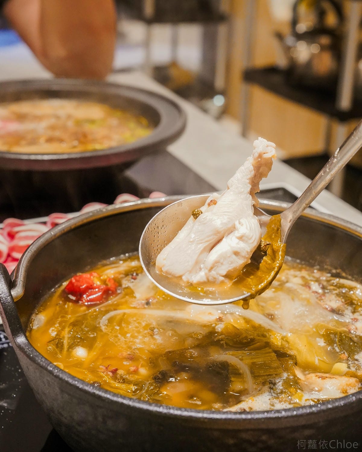 最潮台式爆炒火鍋【狂一鍋】義享店 功夫排骨酥鍋 隱藏版酸菜魚鍋必點 平日中午宵夜299起+自助菜盤DIY30.jpg 最潮台式爆炒火鍋【狂一鍋】義享店 功夫排骨酥鍋 隱藏版酸菜魚鍋必點 平日中午宵夜299起+自助菜盤DIY30.jpg