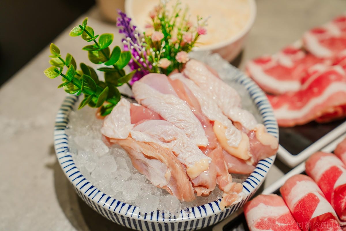 最潮台式爆炒火鍋【狂一鍋】義享店 功夫排骨酥鍋 隱藏版酸菜魚鍋必點 平日中午宵夜299起+自助菜盤DIY18.jpg 最潮台式爆炒火鍋【狂一鍋】義享店 功夫排骨酥鍋 隱藏版酸菜魚鍋必點 平日中午宵夜299起+自助菜盤DIY18.jpg