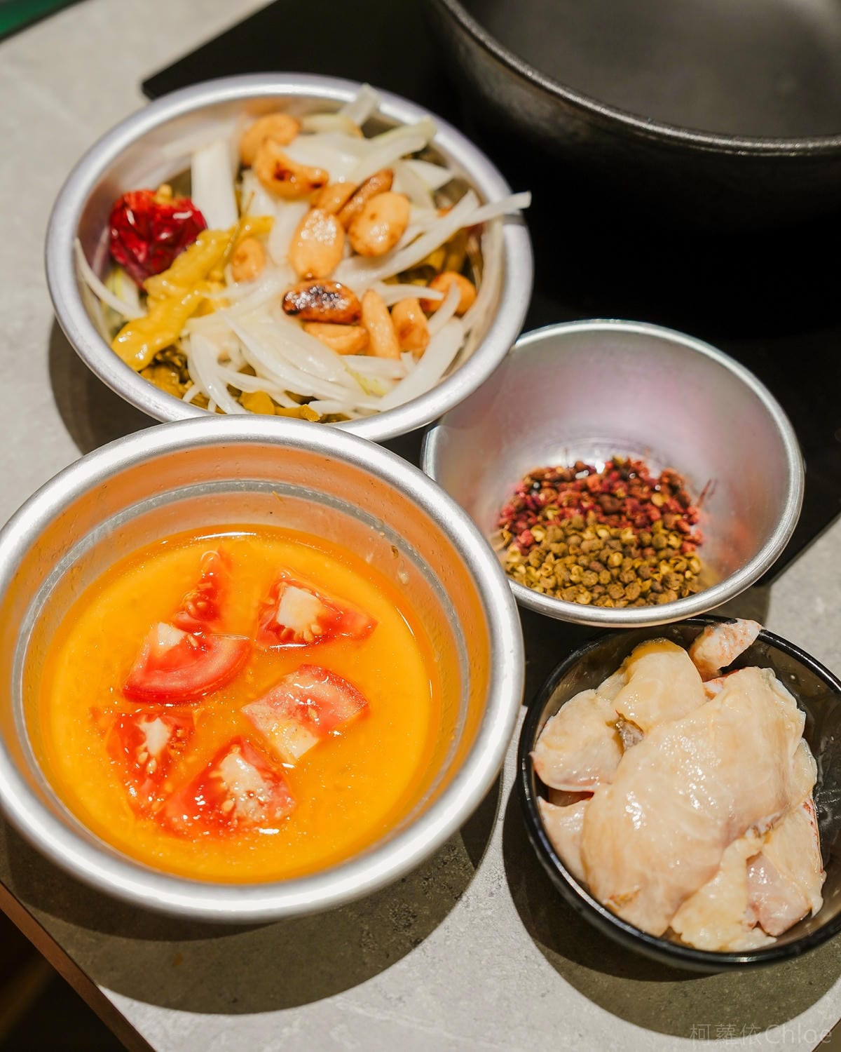 最潮台式爆炒火鍋【狂一鍋】義享店 功夫排骨酥鍋 隱藏版酸菜魚鍋必點 平日中午宵夜299起+自助菜盤DIY25.jpg 最潮台式爆炒火鍋【狂一鍋】義享店 功夫排骨酥鍋 隱藏版酸菜魚鍋必點 平日中午宵夜299起+自助菜盤DIY25.jpg