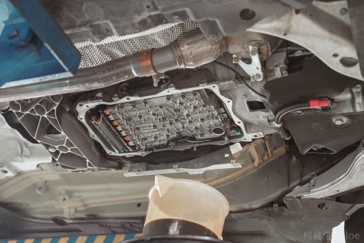 汽車保養廠推薦歐固德 慶通汽車嘉義服務廠 BMW變速箱油 差速器油更換不怕被騙最放心20.jpg 汽車保養廠推薦歐固德 慶通汽車嘉義服務廠 BMW變速箱油 差速器油更換不怕被騙最放心20.jpg