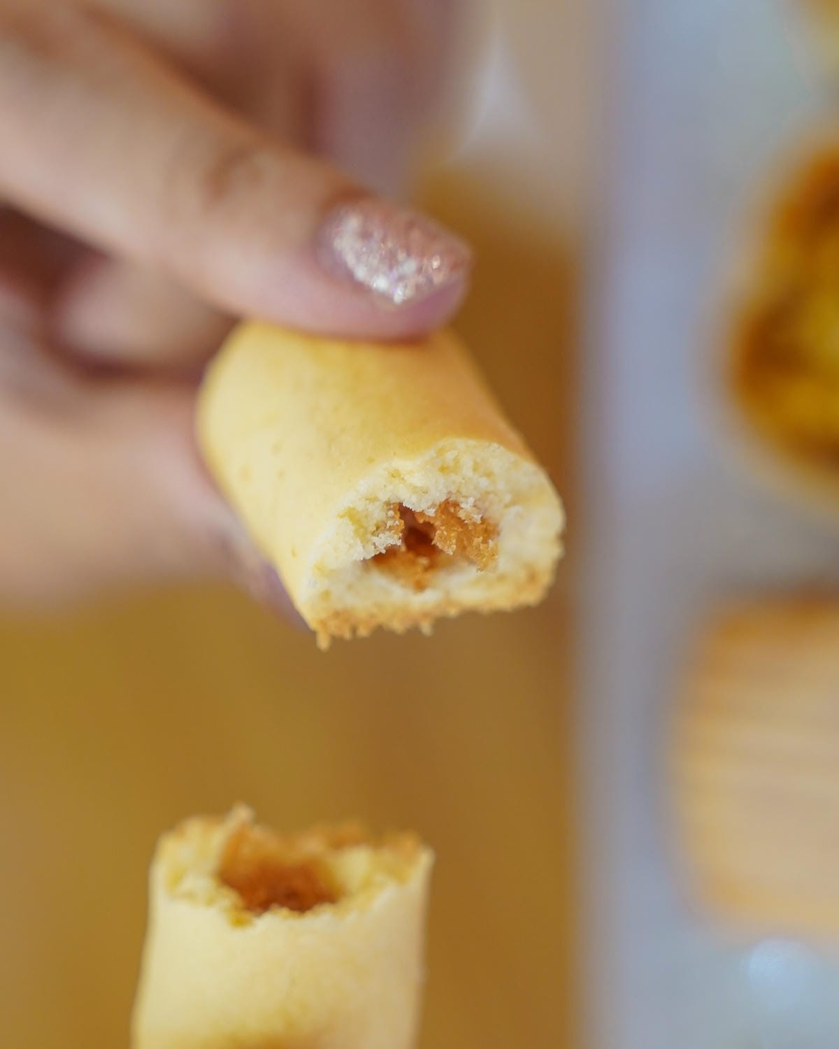 皇樓喜餅門市試吃開箱 璀璨 ‧ 圓提盒 中西式喜餅 伴手禮 推薦 感受愛情綻放的時刻40.jpg 皇樓喜餅門市試吃開箱 璀璨 ‧ 圓提盒 中西式喜餅 伴手禮 推薦 感受愛情綻放的時刻40.jpg