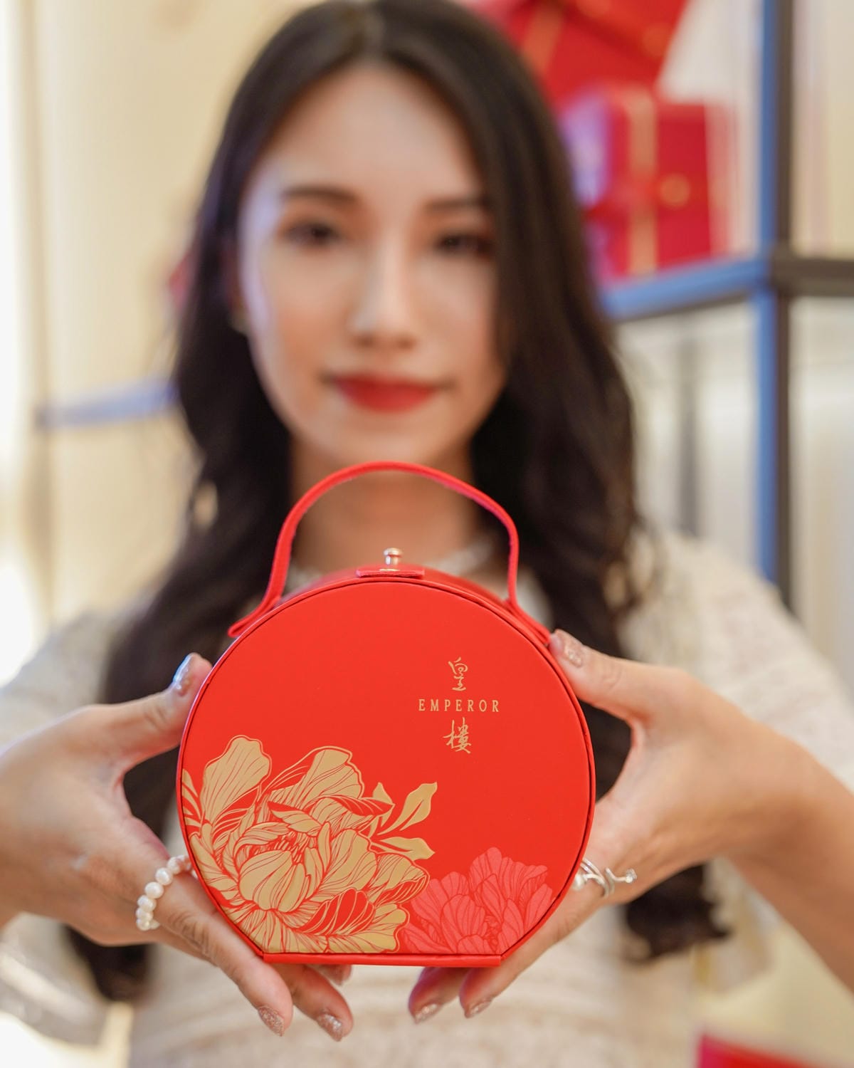 皇樓喜餅門市試吃開箱 璀璨 ‧ 圓提盒 中西式喜餅 伴手禮 推薦 感受愛情綻放的時刻15.jpg 皇樓喜餅門市試吃開箱 璀璨 ‧ 圓提盒 中西式喜餅 伴手禮 推薦 感受愛情綻放的時刻15.jpg