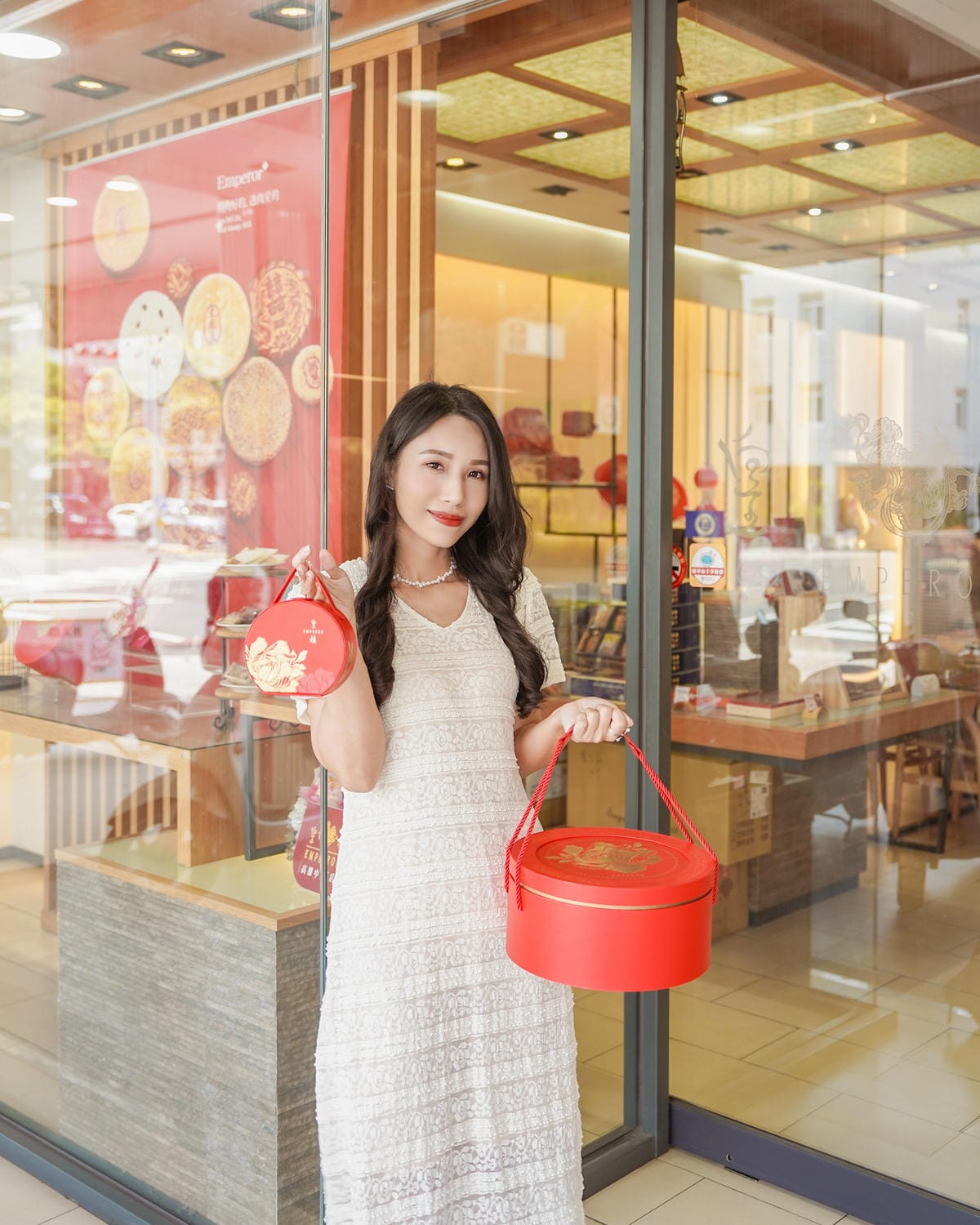 皇樓喜餅門市試吃開箱 璀璨 ‧ 圓提盒 中西式喜餅 伴手禮 推薦 感受愛情綻放的時刻43.jpg 皇樓喜餅門市試吃開箱 璀璨 ‧ 圓提盒 中西式喜餅 伴手禮 推薦 感受愛情綻放的時刻43.jpg