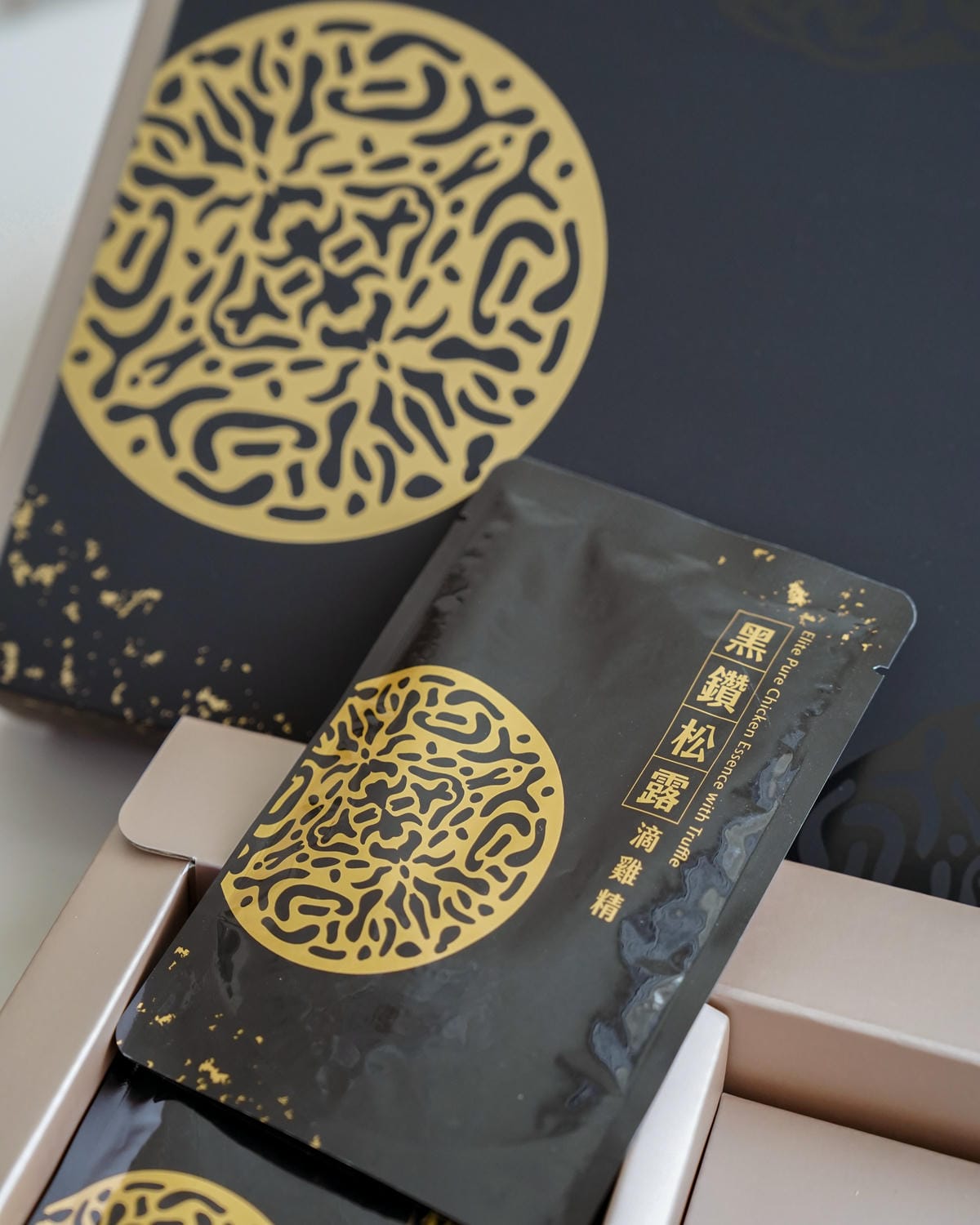 中秋節不送月餅 用芳茲 黑鑽松露滴雞精傳遞心意 補充關鍵營養6.jpg 中秋節不送月餅 用芳茲 黑鑽松露滴雞精傳遞心意 補充關鍵營養6.jpg