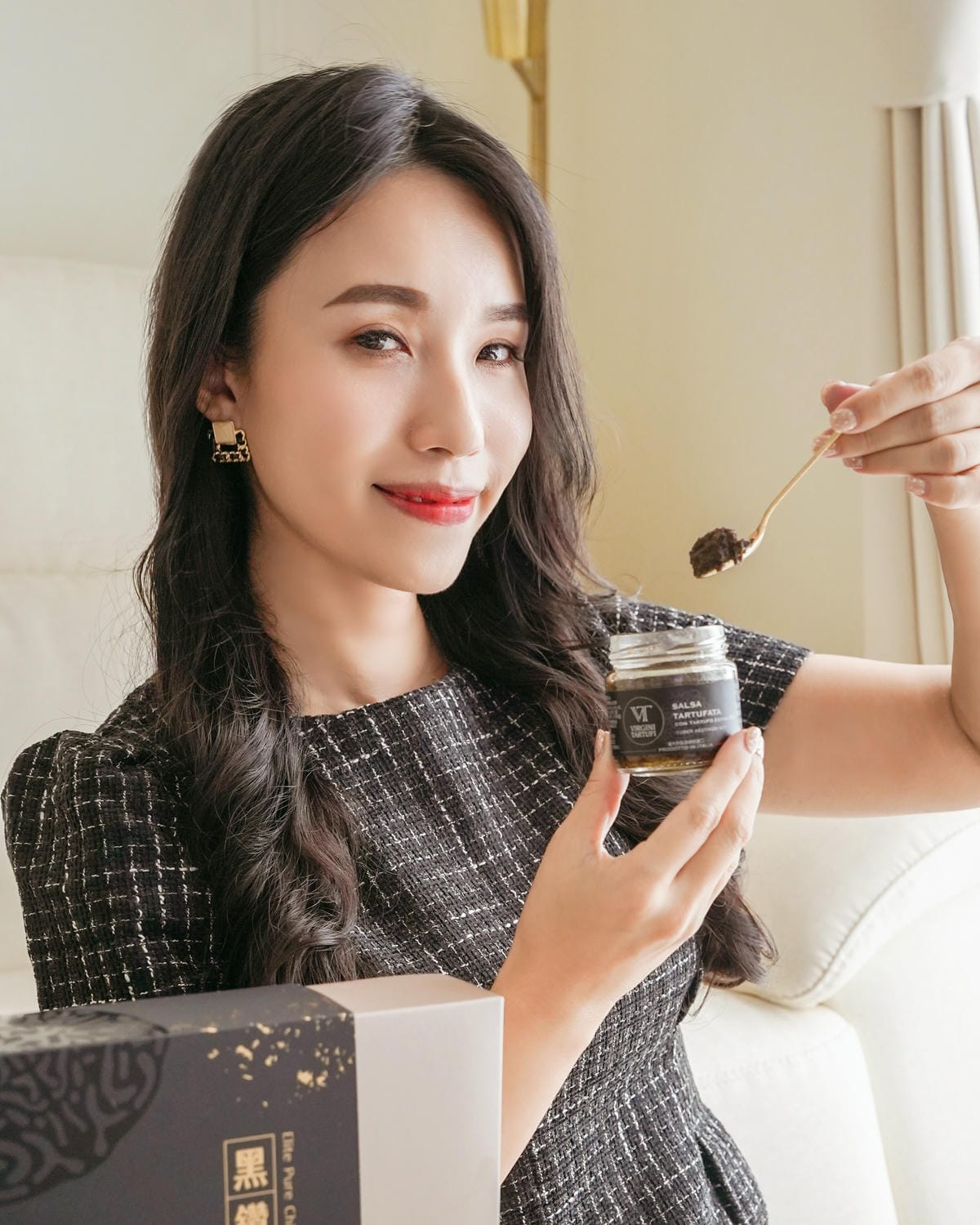 中秋節不送月餅 用芳茲 黑鑽松露滴雞精傳遞心意 補充關鍵營養18.jpg 中秋節不送月餅 用芳茲 黑鑽松露滴雞精傳遞心意 補充關鍵營養18.jpg