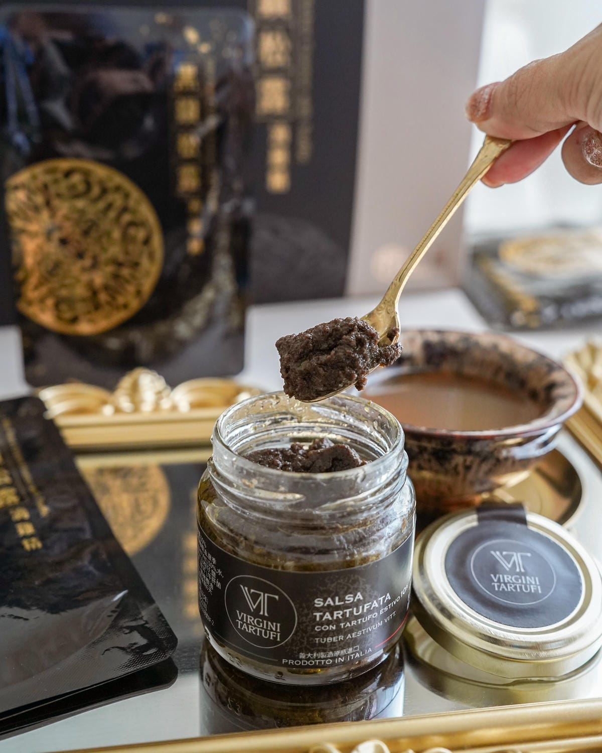 中秋節不送月餅 用芳茲 黑鑽松露滴雞精傳遞心意 補充關鍵營養17.jpg 中秋節不送月餅 用芳茲 黑鑽松露滴雞精傳遞心意 補充關鍵營養17.jpg